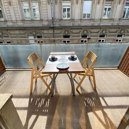 Parisi Flat Daire Budapeşte Dış mekan fotoğraf