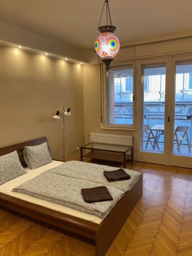 Parisi Flat Daire Budapeşte Dış mekan fotoğraf